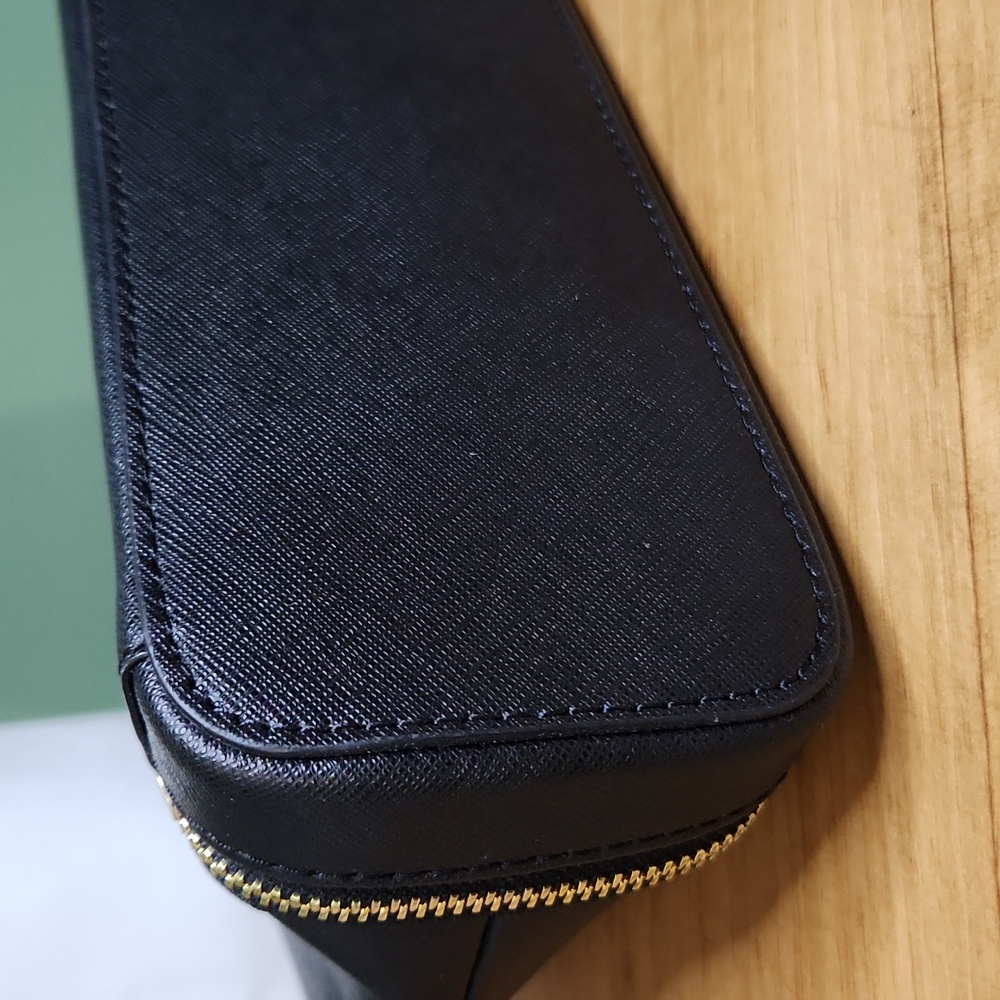 Michael Michael Kors Black Leather Travel/Cosmetic Pouch NWT - Picture 3 of 8